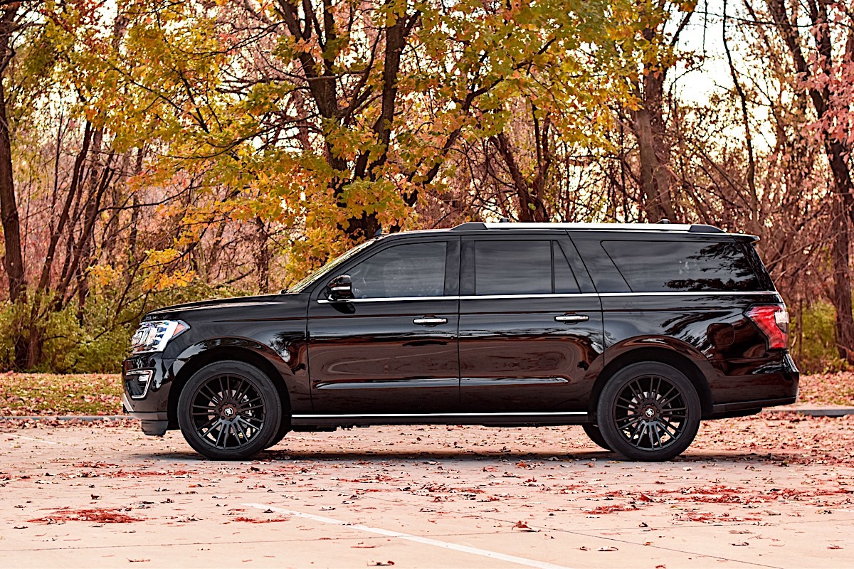 Ford Expedition with Black Rhino Kruger